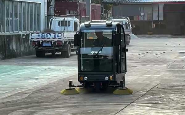 掃地機工作中斷電是怎么回事？怎么解決？