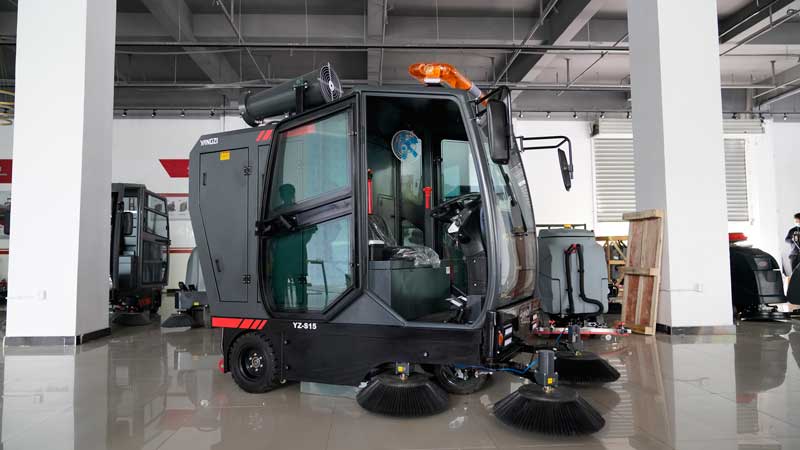 一臺小型清掃車大概多少錢？都有哪些功能？