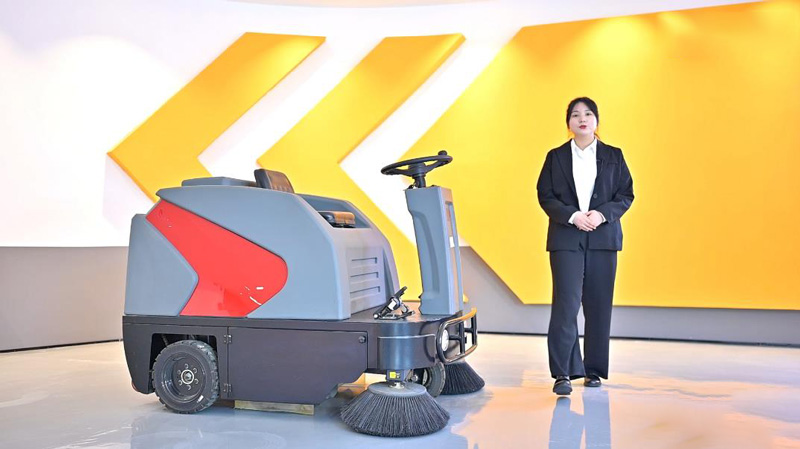 為什么物業(yè)和保潔都開(kāi)始使用電動(dòng)掃地車