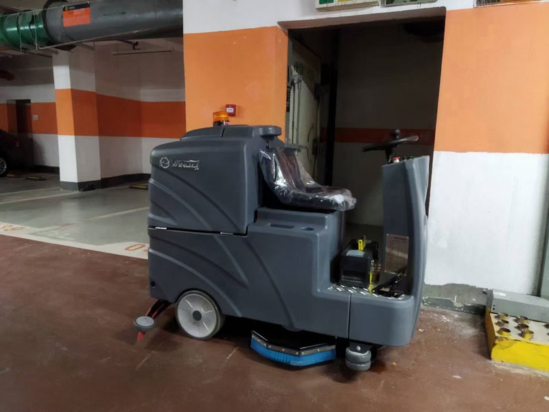 地下車庫(kù)洗地機(jī)好用嗎 地下車庫(kù)洗地機(jī)好用嗎